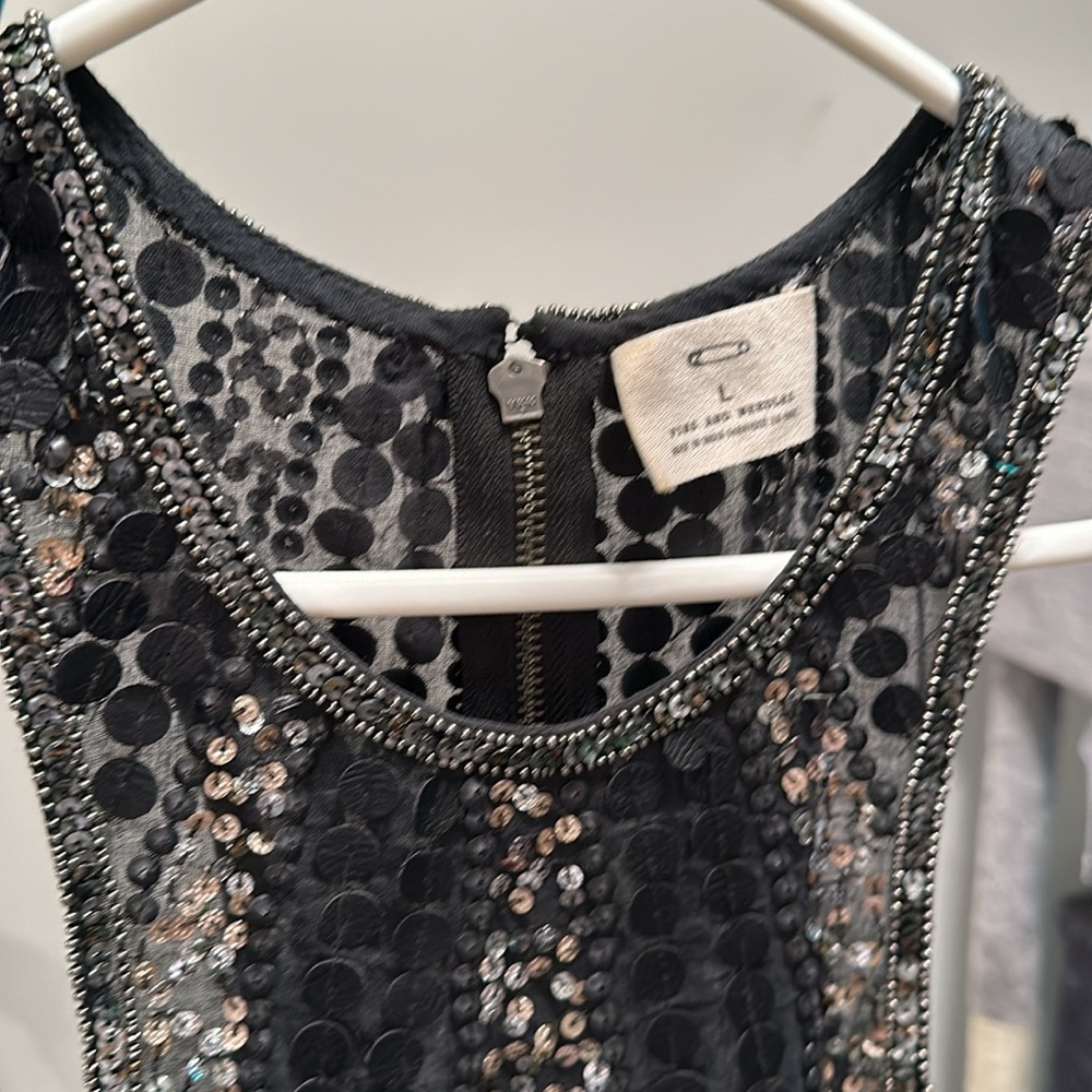 Pins and Needles Black Gray Silver Beaded Sequins  Swing Top Size Large